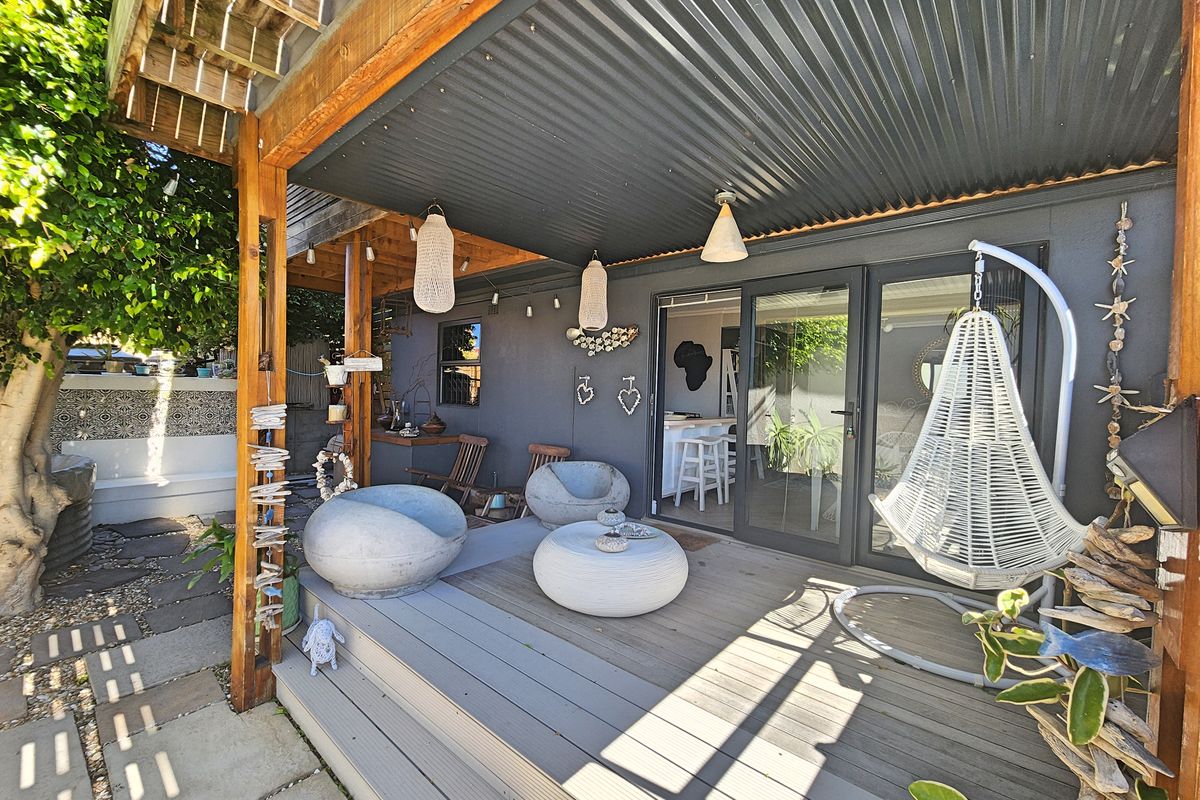 The Perfect Sanctuary in Simon's Town - Photo 2