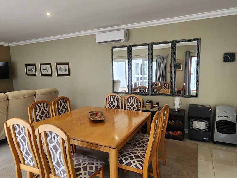 Luxury Living in This Immaculate 3-Bedroom Modern Home - Photo 7