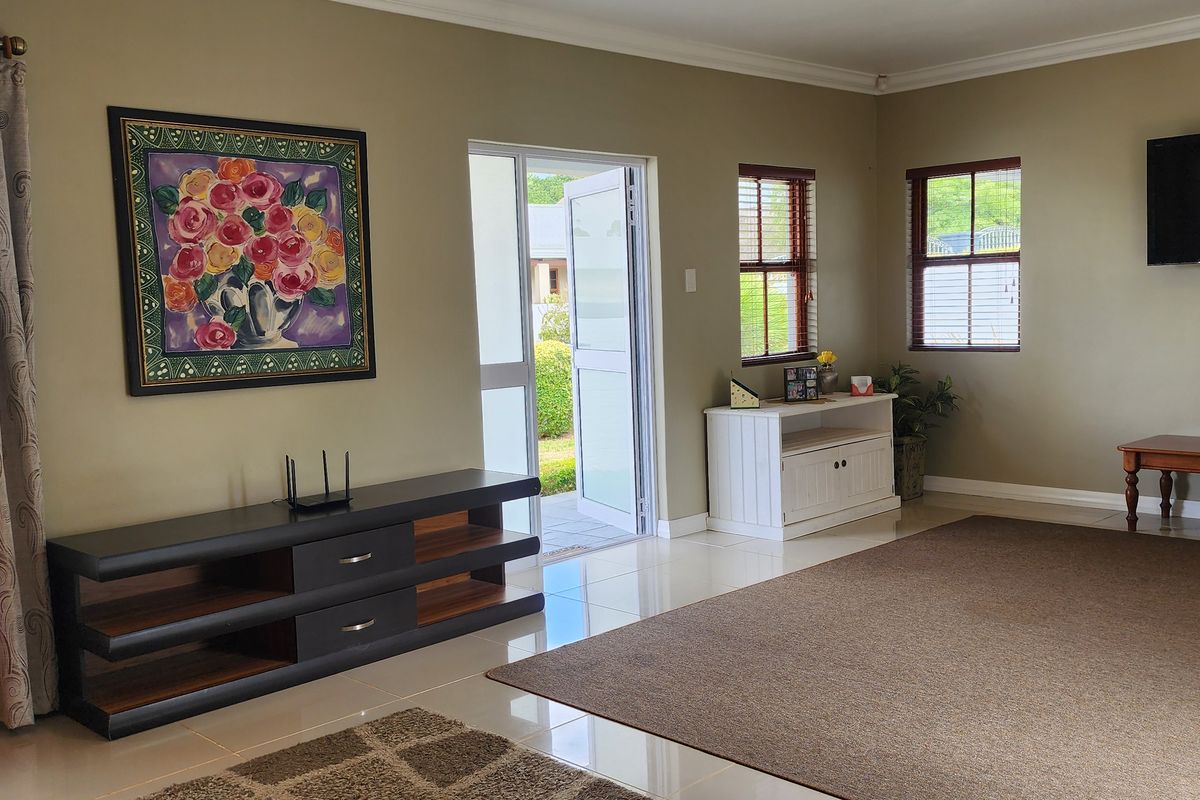 Luxury Living in This Immaculate 3-Bedroom Modern Home - Photo 3