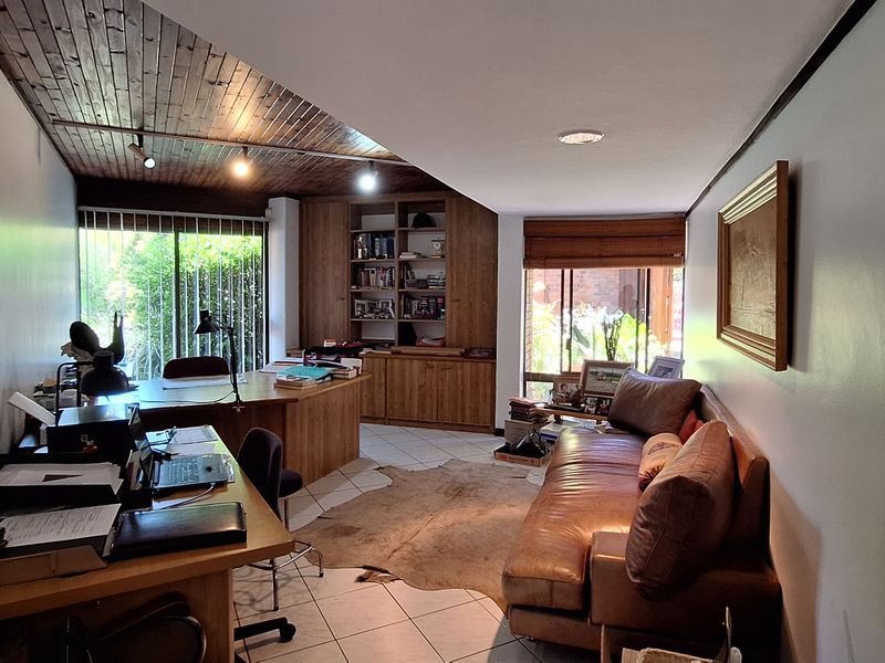 Architect designed family home in SE3!! - Photo 4