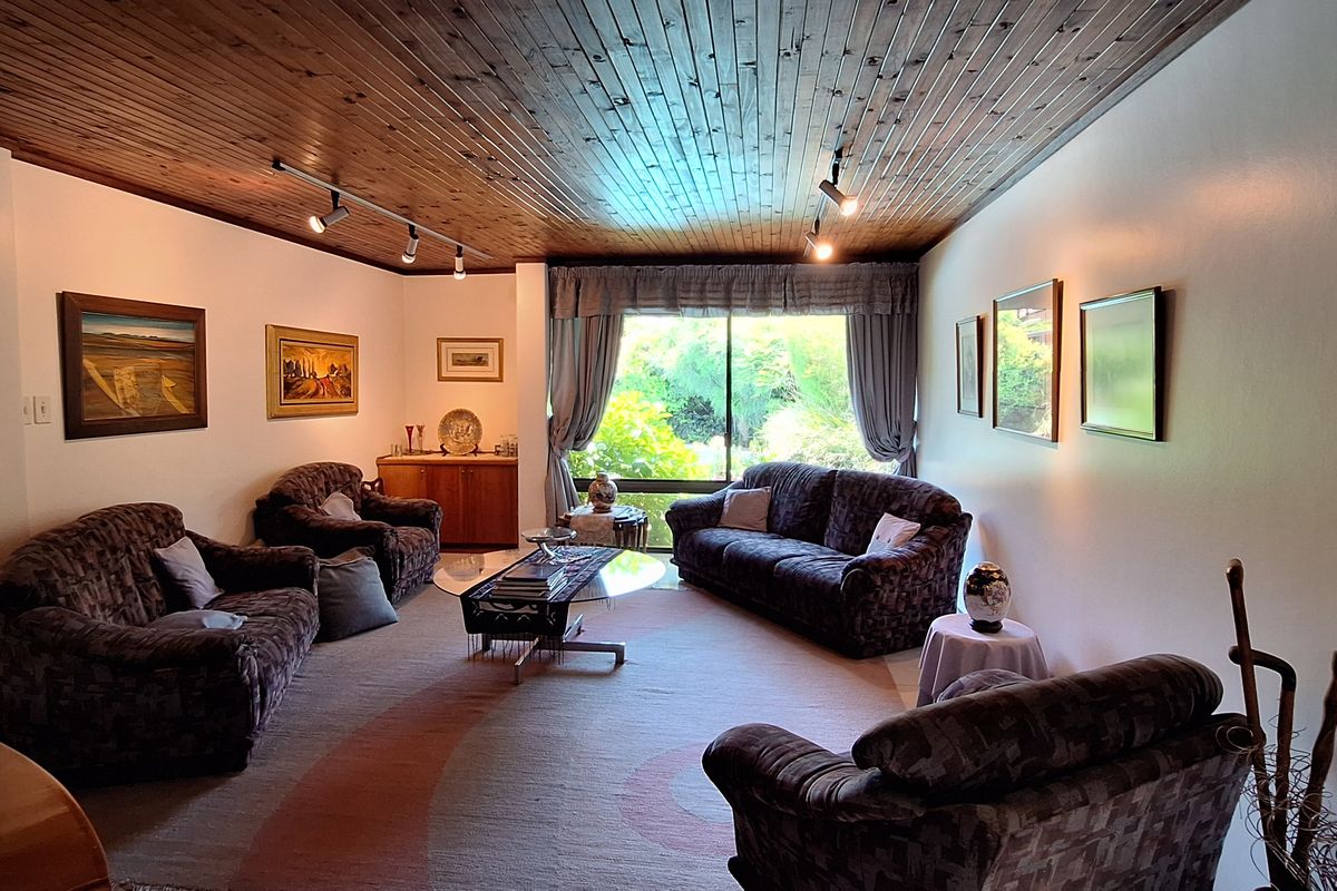 Architect designed family home in SE3!! - Photo 5