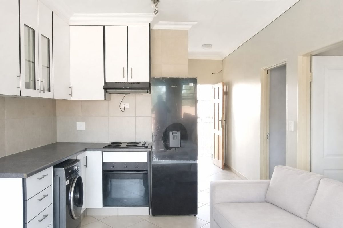 Charming 2-Bedroom Apartment for Sale in the Die Bult area - Photo 5