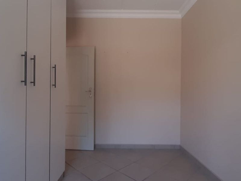 Charming 2-Bedroom Apartment for Sale in the Die Bult area - Photo 8