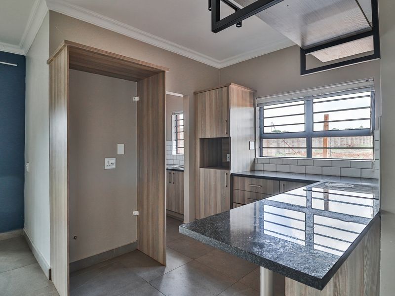 NO TRANSFER COSTS | Brand-New Modern Duplex in Montana - Photo 3