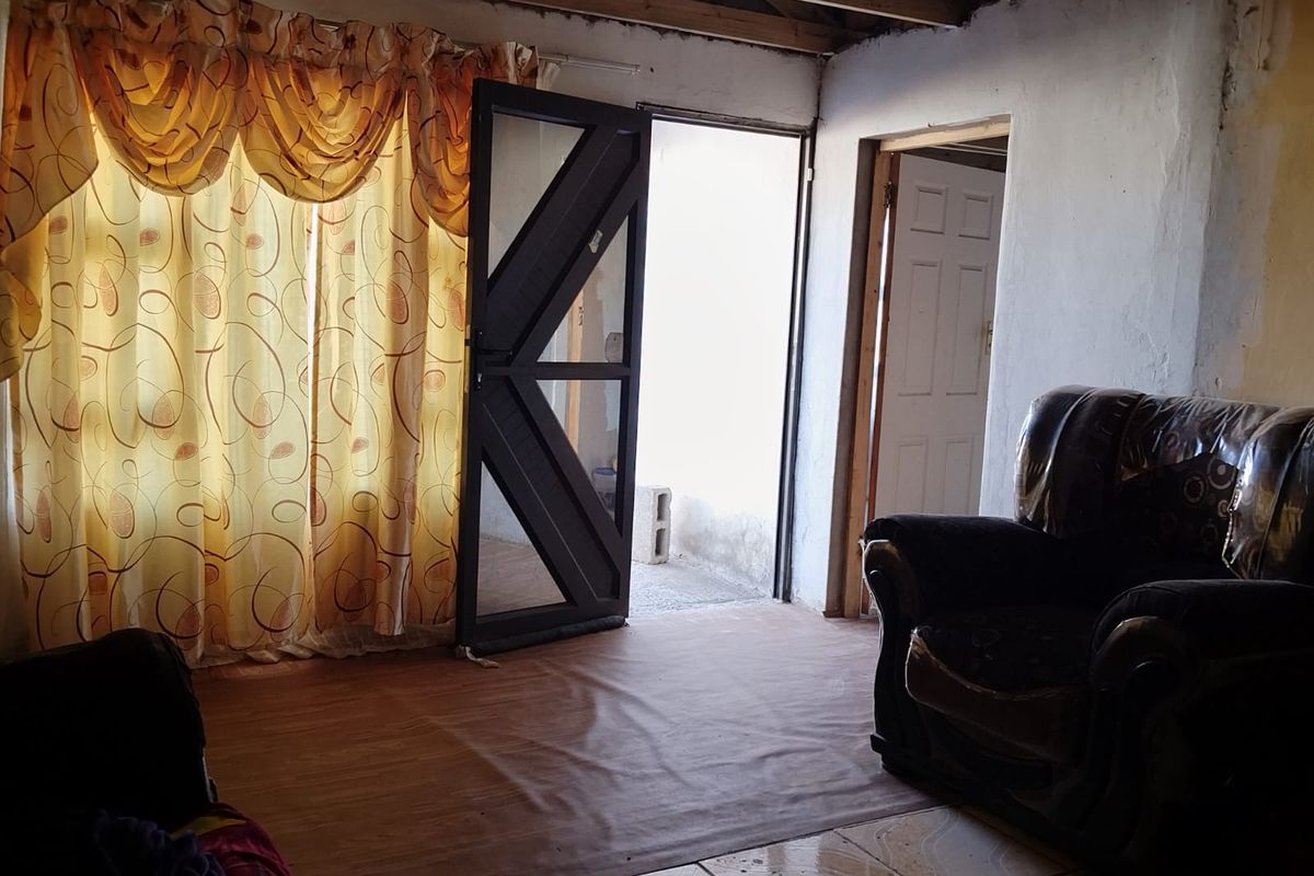 "Modern and Spacious Family Home for Sale in Mdantsane NU5b - Photo 5