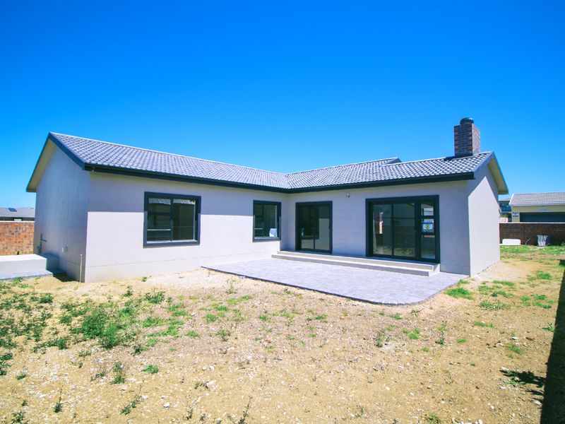 Contemporary Newly Built Family Home | Fountains Estate - Photo 6