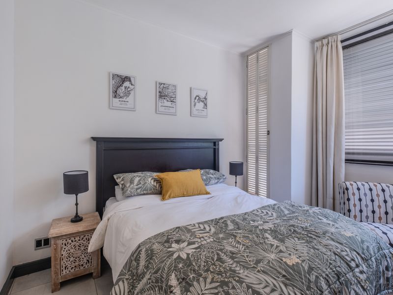 2 Bedroom Apartment in New Town Centre - Photo 10