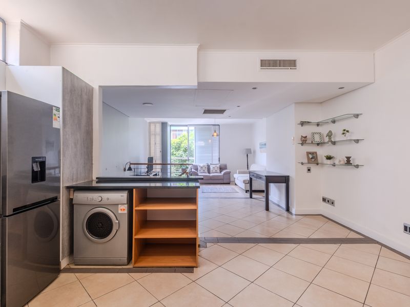 2 Bedroom Apartment in New Town Centre - Photo 6