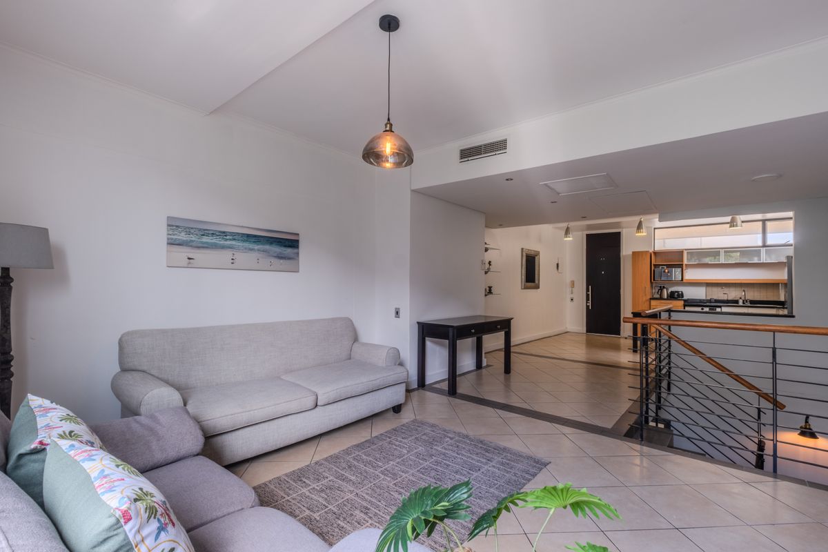 2 Bedroom Apartment in New Town Centre - Photo 3