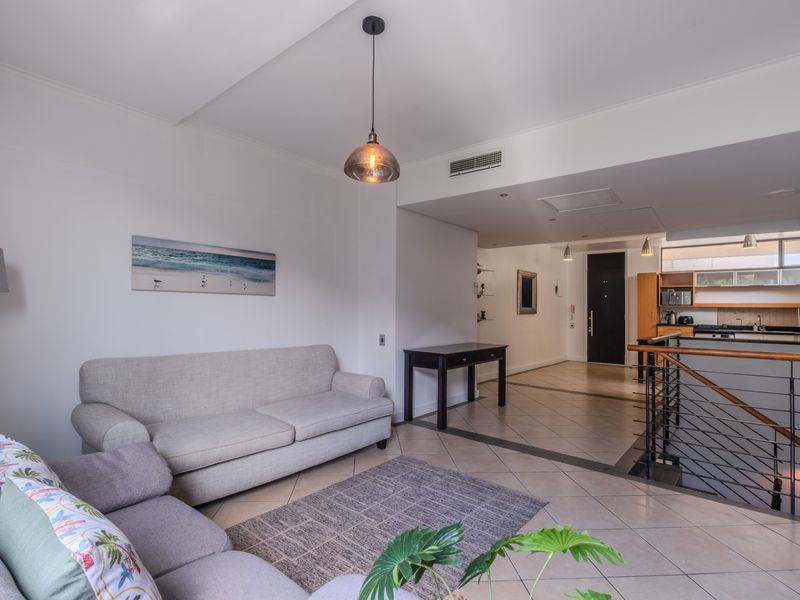 2 Bedroom Apartment in New Town Centre - Photo 3