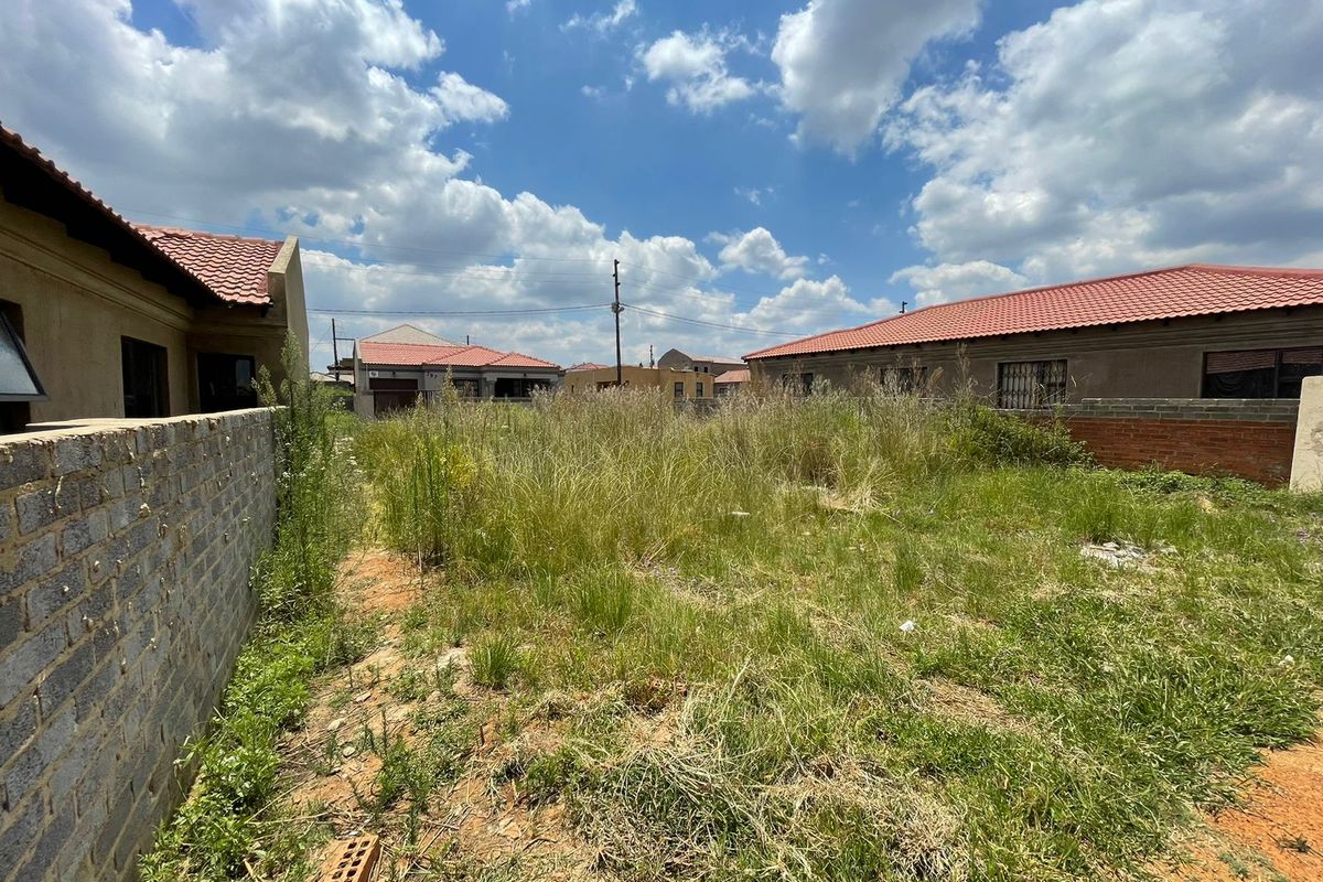 Vacant land in a newly developed area! - Photo 2