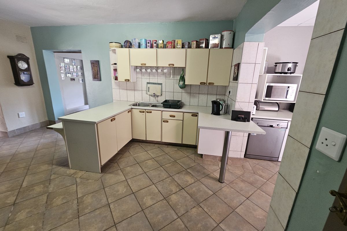 Versatile Multi-Unit Property with Income Potential or Business opportunity - Photo 5