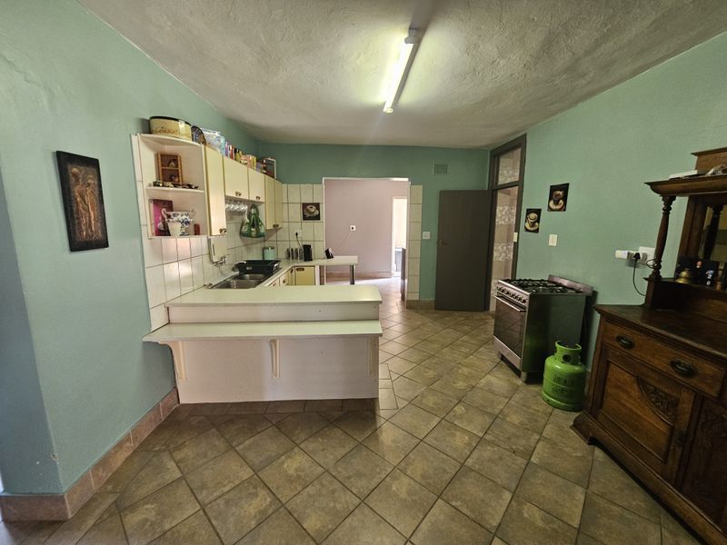 Versatile Multi-Unit Property with Income Potential or Business opportunity - Photo 7