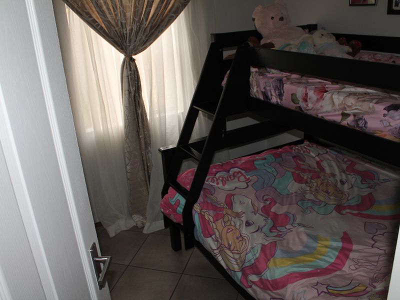 Charming simplex in Secure Estate in Albertsdal, Alberton—perfect for first-time buyers or investor - Photo 10