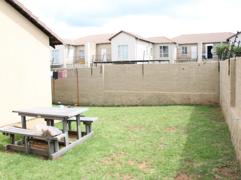 Charming simplex in Secure Estate in Albertsdal, Alberton—perfect for first-time buyers or investor - Photo 6