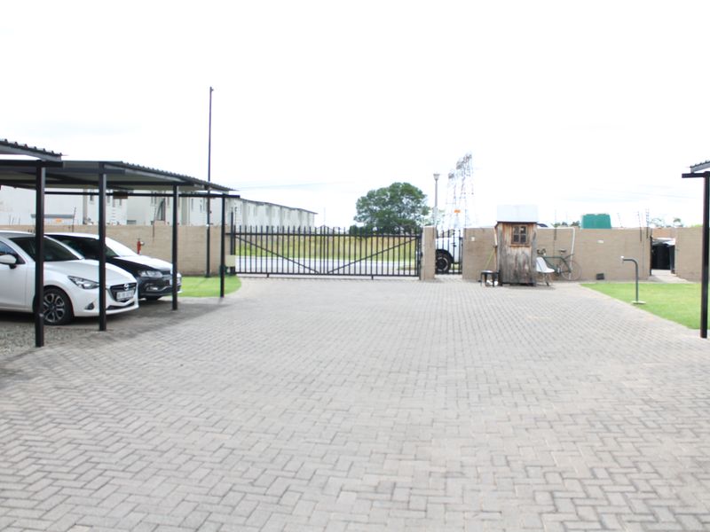 Charming simplex in Secure Estate in Albertsdal, Alberton—perfect for first-time buyers or investor - Photo 4