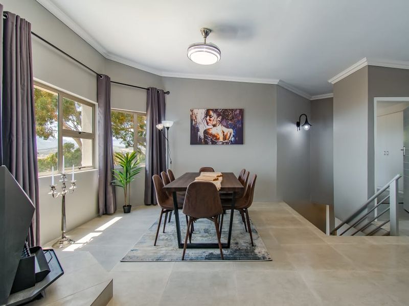 Brand New 4-Bedroom Fully Furnished House for Rent – Gordon's Bay - six month lease only! - Photo 10