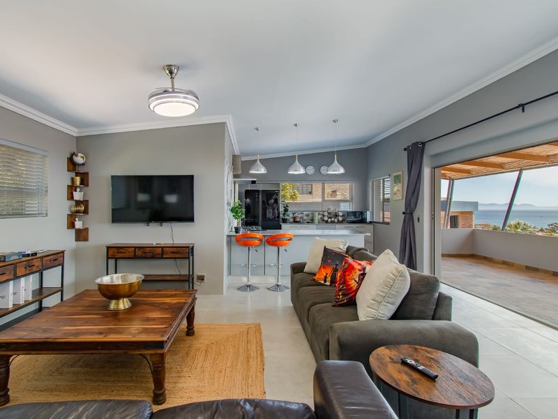 Brand New 4-Bedroom Fully Furnished House for Rent – Gordon's Bay - six month lease only! - Photo 2