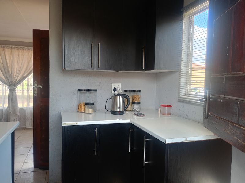 Freehold For Sale In Vereeniging - Photo 5