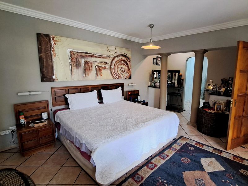 Elegant Cluster Living in Exclusive East Village Estate-Sunward Park - Photo 10
