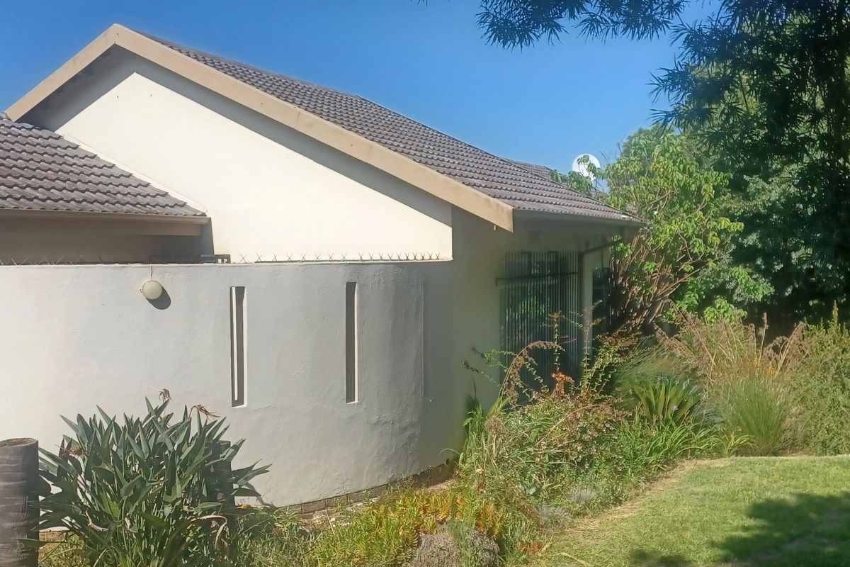 Lovely  3 bedroom house in quiet area - Photo 2