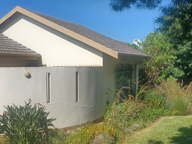 Lovely  3 bedroom house in quiet area - Photo 2