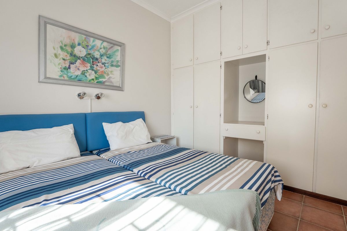 Prime Position, Sea Views & Golf Course Outlook - Photo 5