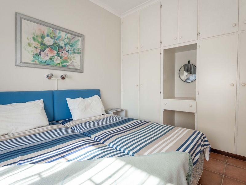 Prime Position, Sea Views & Golf Course Outlook - Photo 5