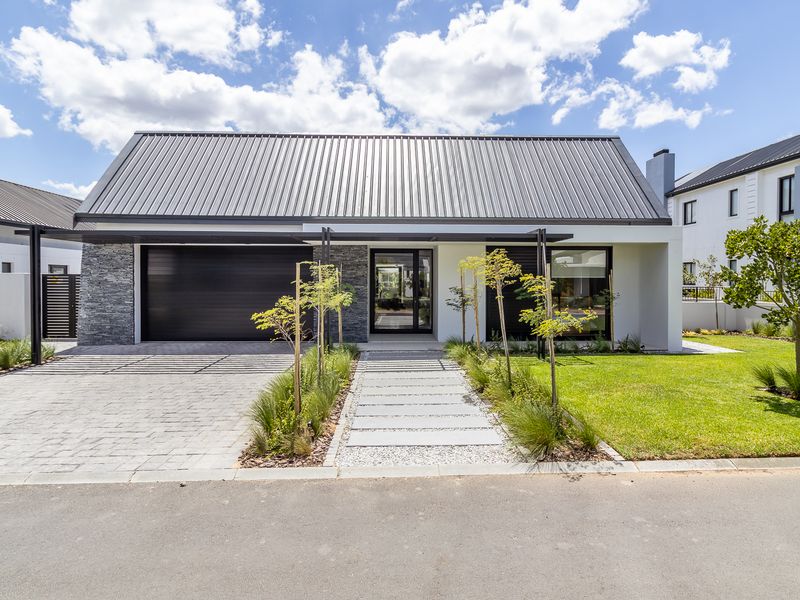 Stunning 4-Bedroom Luxury Home For Sale in The Acres , Pearl Valley Golf & Country Estate - Photo 2