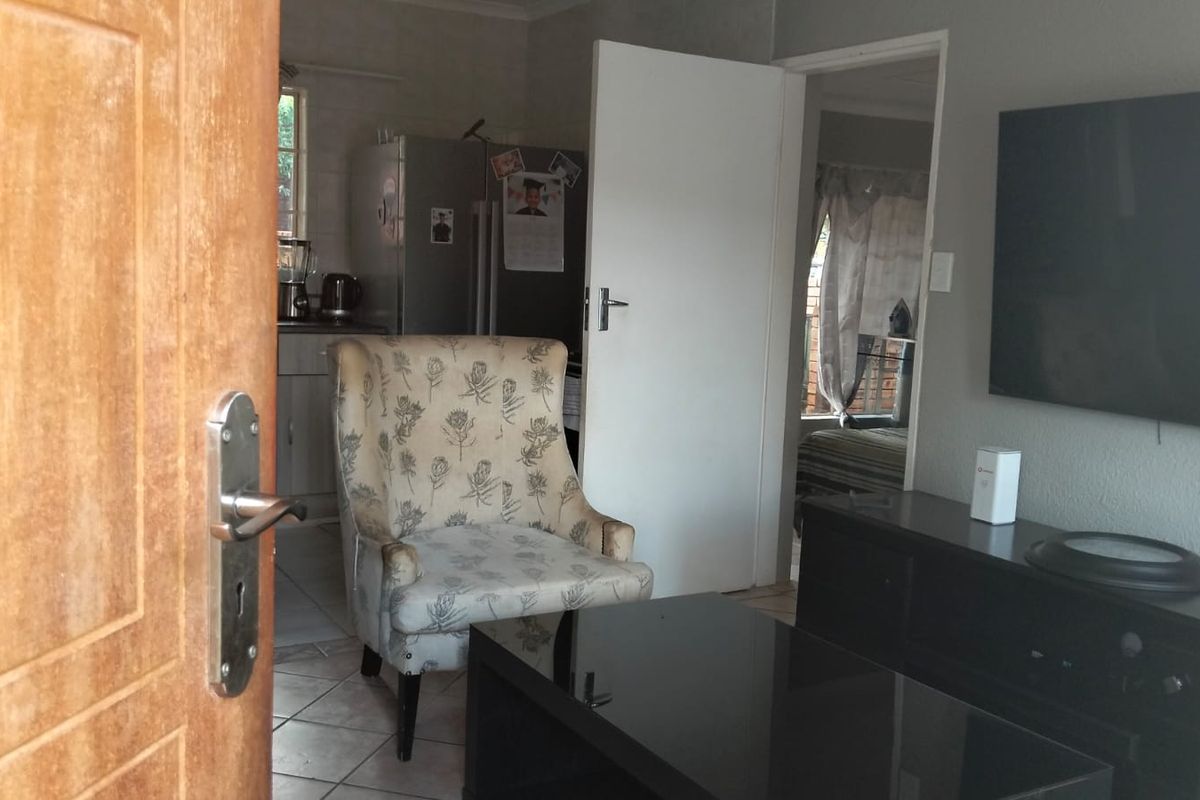 You’ll Want To Live Here! - Photo 5