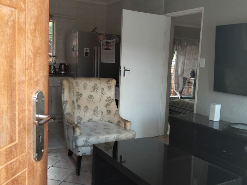 You’ll Want To Live Here! - Photo 5