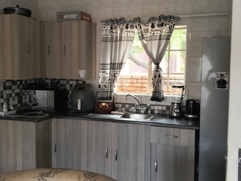 You’ll Want To Live Here! - Photo 4