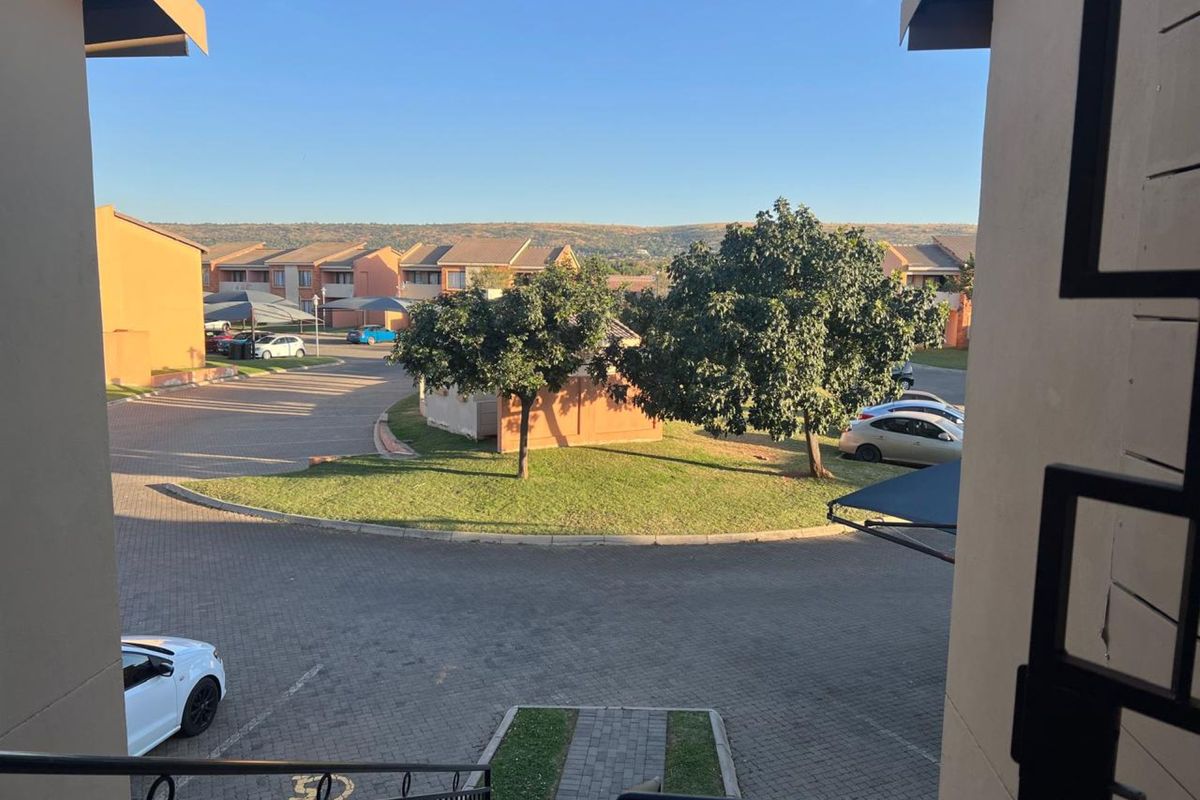 Modern Comfort & Secure Estate Living - Photo 4