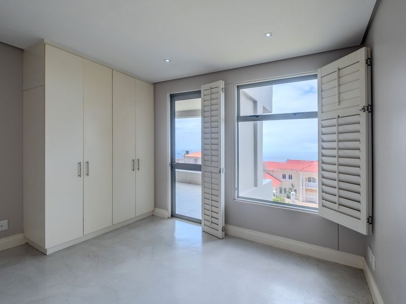 Modern Sea View 2 bedroom 2 bathroom Apartment in Secure Complex - Photo 10