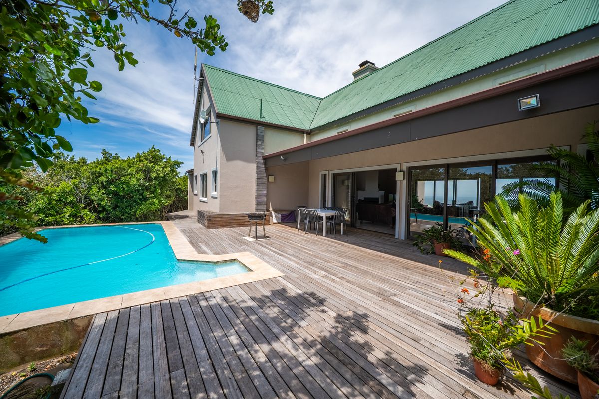 Idyllic coastal bush sanctuary in a low density aviation estate. - Photo 4