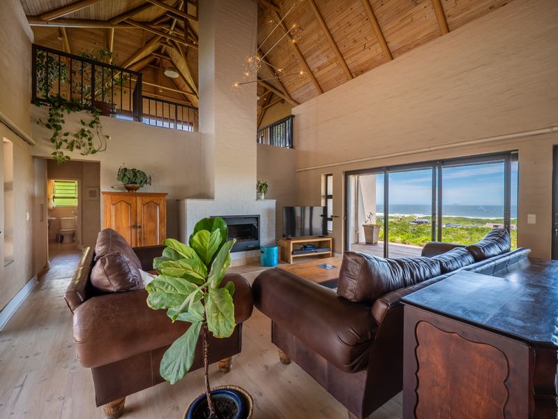 Idyllic coastal bush sanctuary in a low density aviation estate. - Photo 6