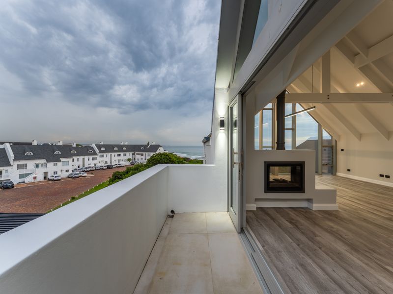 Absolute Prime Position with stunning views! - Photo 5