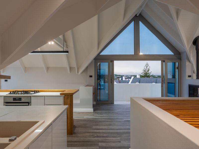 Absolute Prime Position with stunning views! - Photo 6