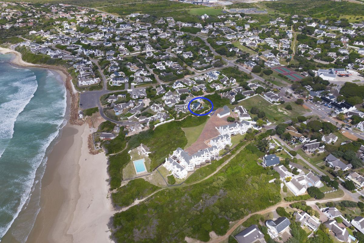 Absolute Prime Position with stunning views! - Photo 2