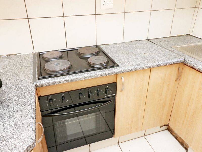 Simplicity – Smart Living Starts Here - Photo 4