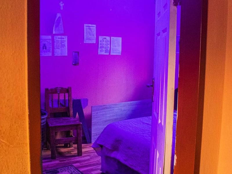 Charming Family Home in Lakeside – Your Dream Awaits! - Photo 9