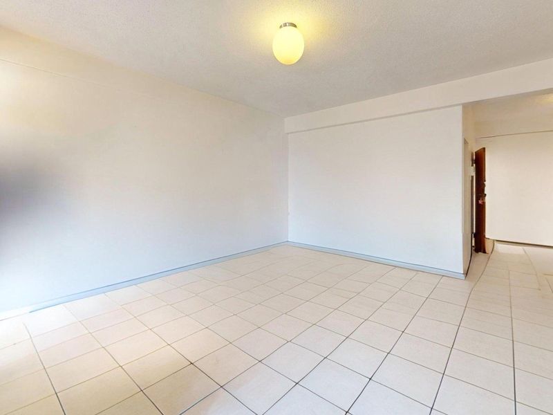 High-Demand 2-Bedroom Apartment in Potchefstroom Central - Photo 4