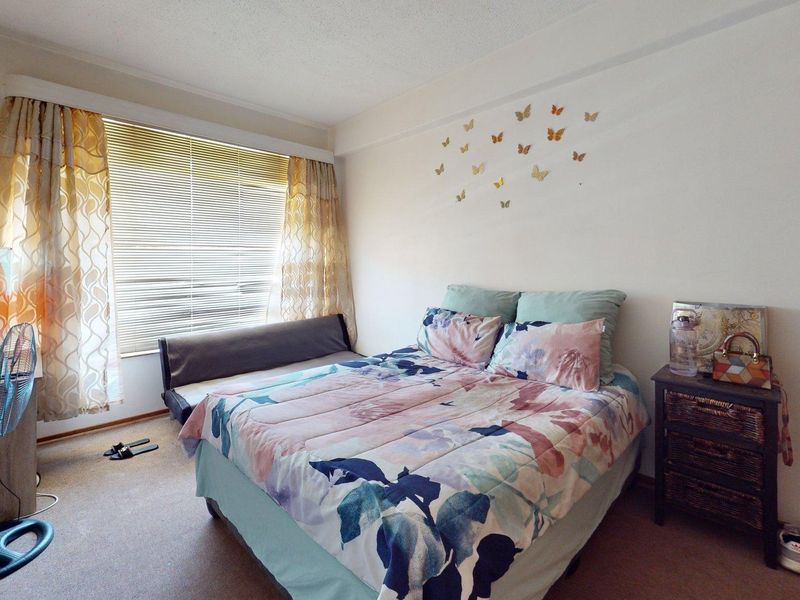 High-Demand 2-Bedroom Apartment in Potchefstroom Central - Photo 10