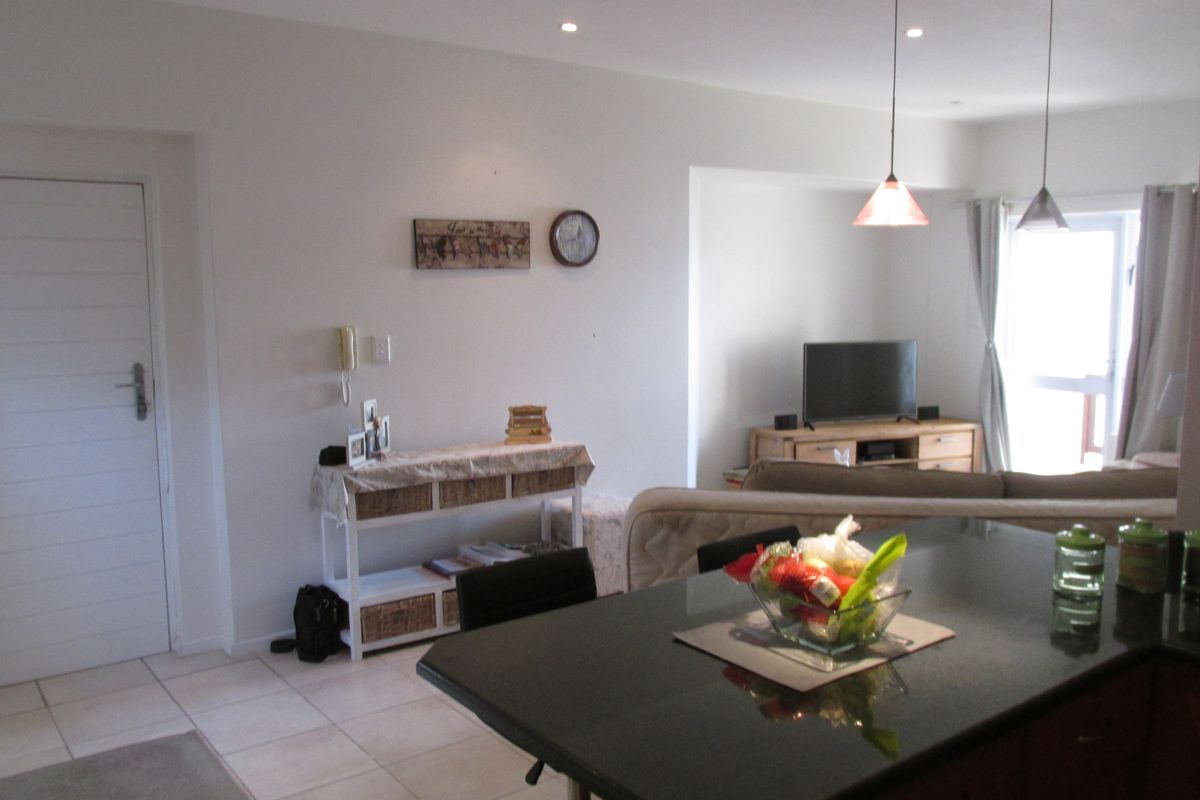 Well suited to a lock-up-and-go lifestyle and high rental demand - Photo 5
