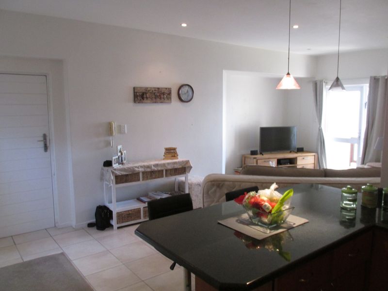 Well suited to a lock-up-and-go lifestyle and high rental demand - Photo 5