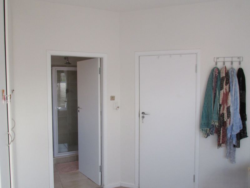 Well suited to a lock-up-and-go lifestyle and high rental demand - Photo 9