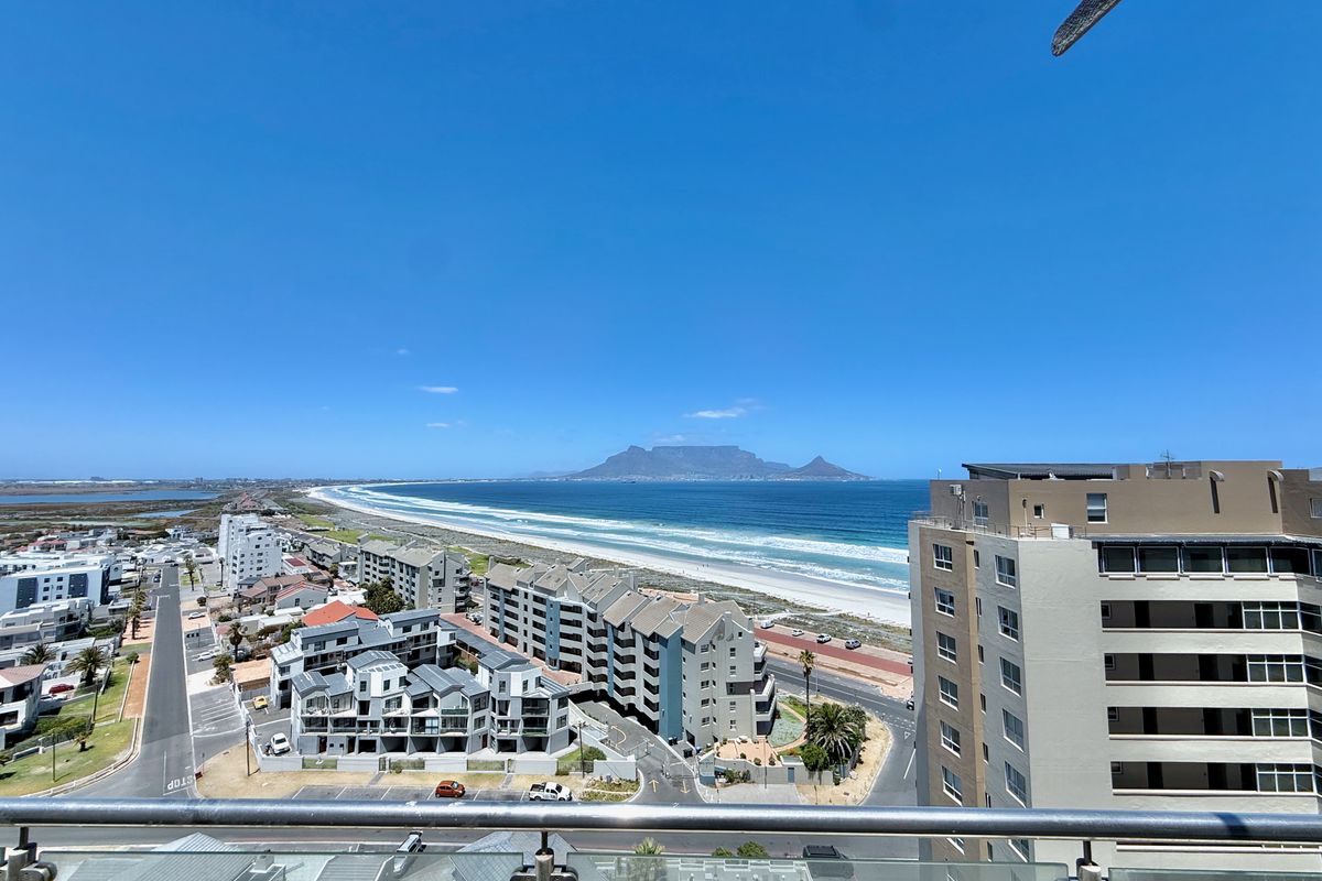 12th Floor Bloubergstrand Penthouse | Direct Lift Access | Uninterrupted Sea And Table Mountain View - Photo 4
