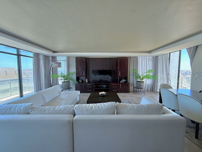 12th Floor Bloubergstrand Penthouse | Direct Lift Access | Uninterrupted Sea And Table Mountain View - Photo 6