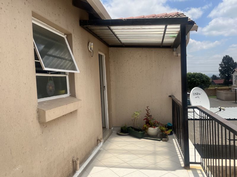 2-bedroom apartment in Albertsdal, Alberton - Photo 5