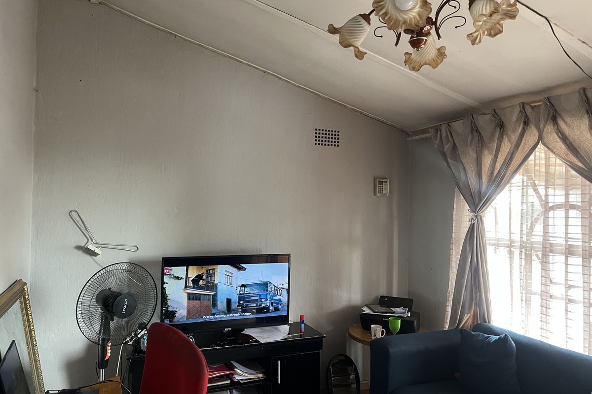 2 Bedroom Home Eden Park - Photo 2